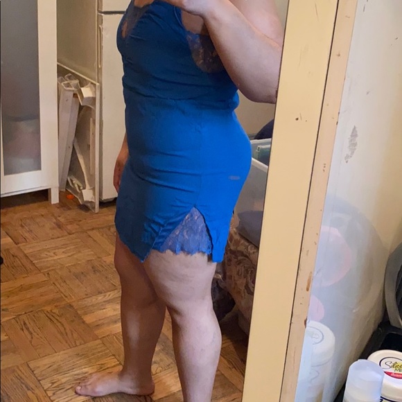 Dress - Picture 6 of 8